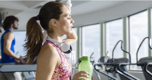 blog picture of lady at gym on treadmill