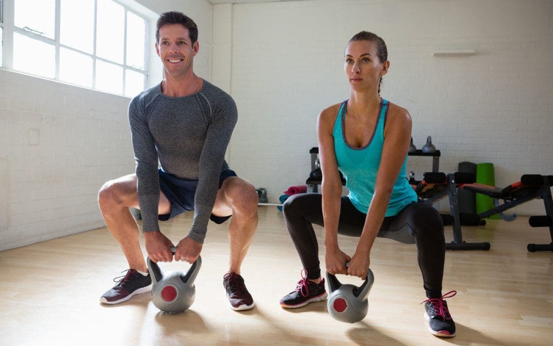 Rafforzamento del kettlebell per la sicurezza del mal di schiena