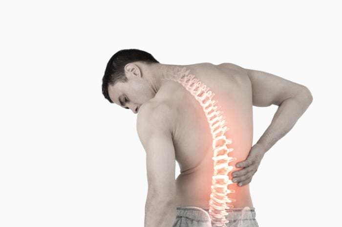 La differenza tra chirurgia e decompressione per il mal di schiena
