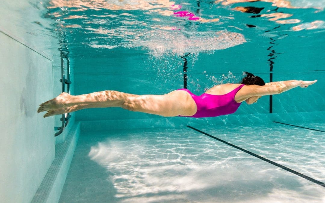 Comezando exercicios de natación para a saúde das costas: EP Back Clinic