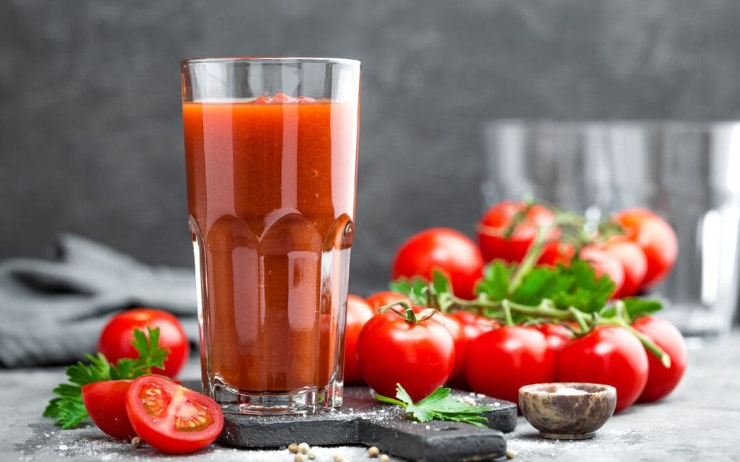 Vedîtina Feydeyên Xwarinê yên Tomatoyan