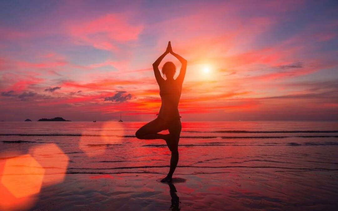 Xua tan cơn đau cổ bằng Yoga: Tư thế và chiến lược