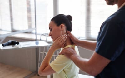 Pinched Nerve in the Neck: When to Seek Help